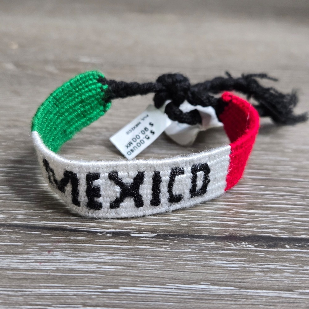 Handmade Mexico Flag Woven Textile Friendship Bracelet Chiapas Red White Green N